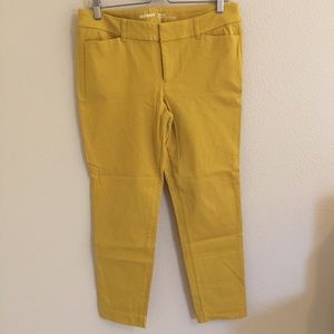 Old Navy pixie pants in mustard